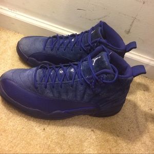 Jordan Deep blue 12s